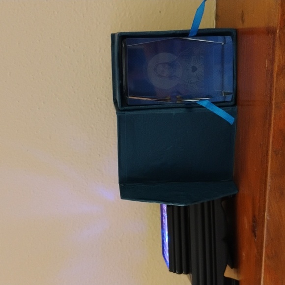 Crystal Glass Jesus Paperweight with Led Light Up Black Base - Picture 11 of 15